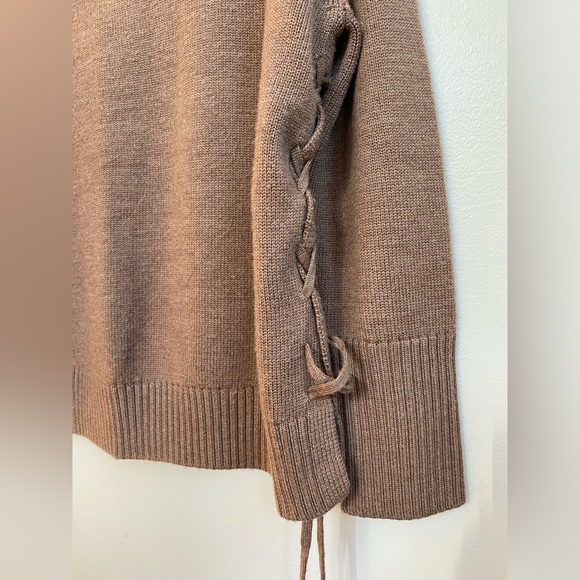 Athleta Womens M Sweater MERINO NOPA SWEATER Lace Up Brown Heather 100% Wool - Picture 7 of 9